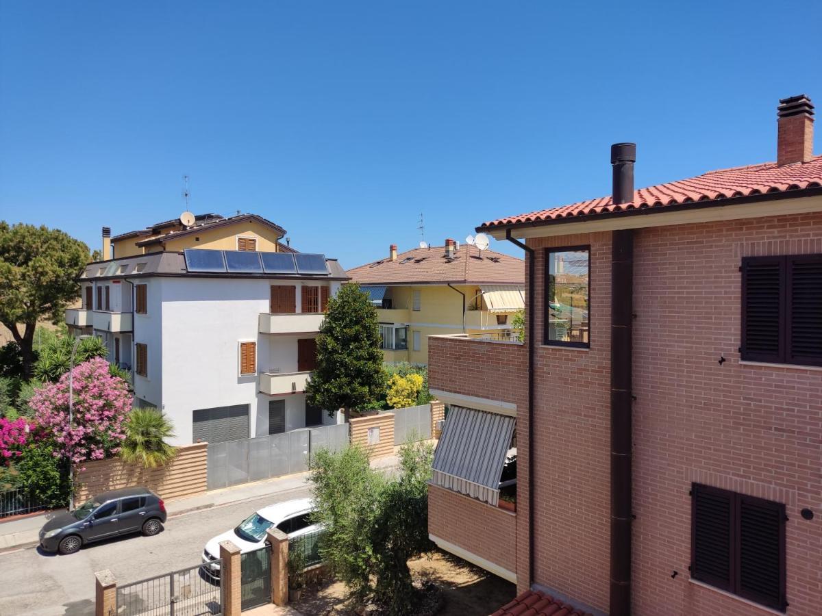 Lillananna Reload Appartement Porto SantʼElpidio Buitenkant foto
